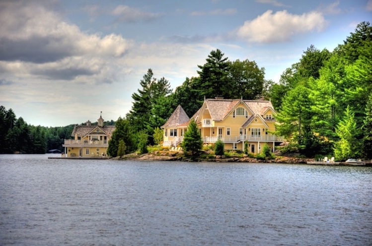 Top 10 Luxurious Muskoka Cottages You Must See